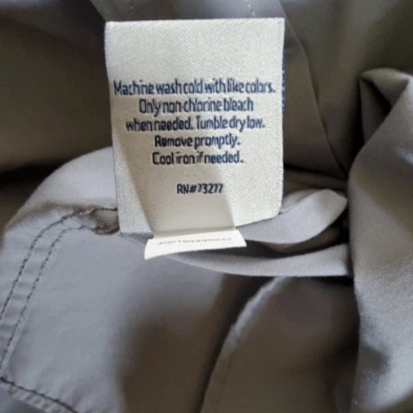 M17 Croft & Barrow Men's Long-Sleeve Dress Shirt Easy Care Gray w White Buttons - Picture 9 of 9